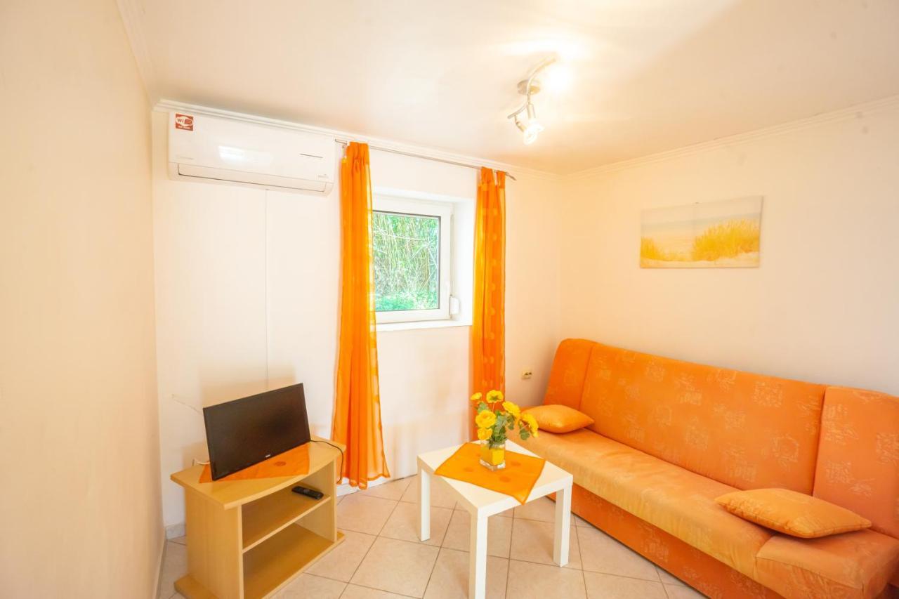 Apartment Coral Metajna Exterior foto